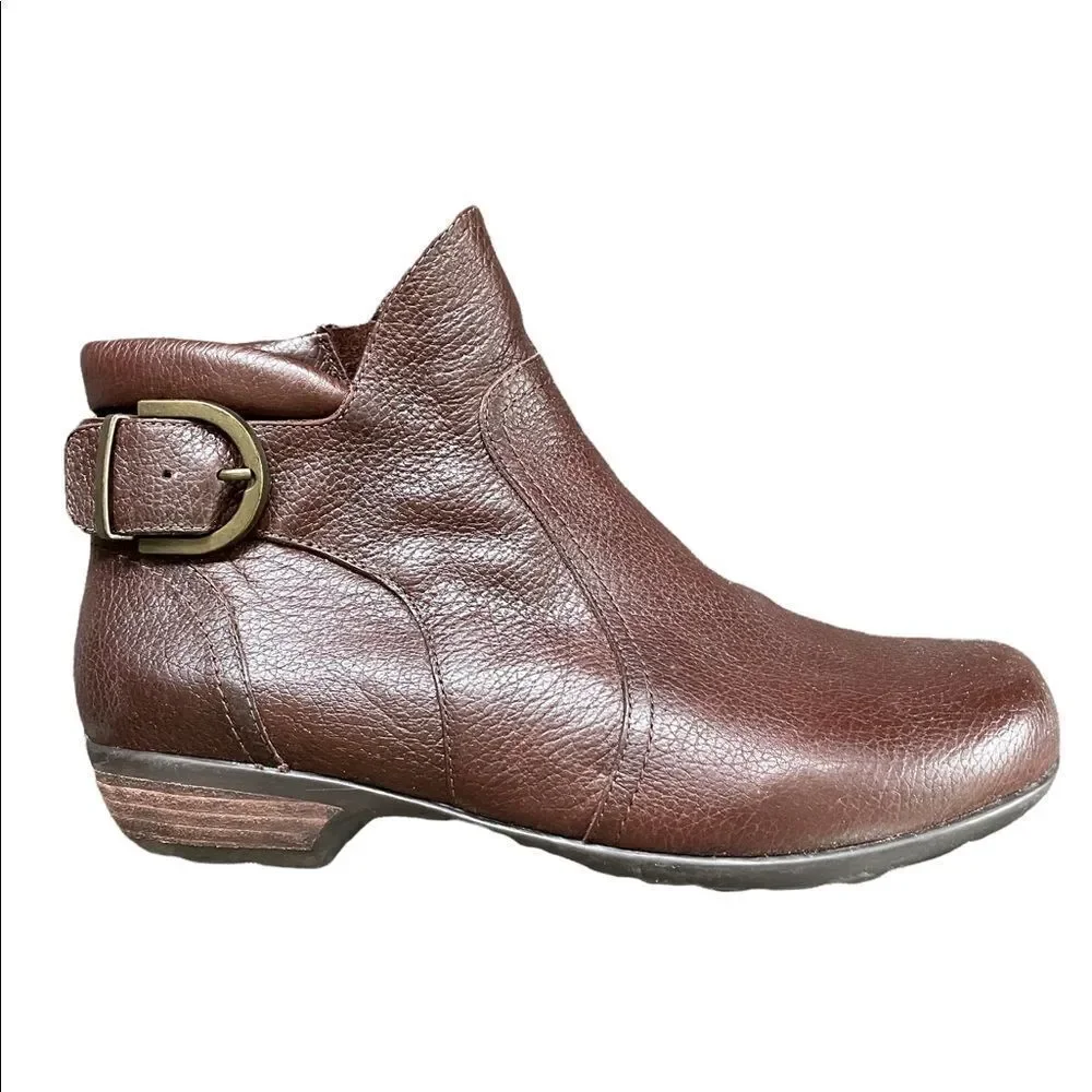 WALKING Cradles  Ender Bootie: Brown Tumbled Leather, size 8.5 WW